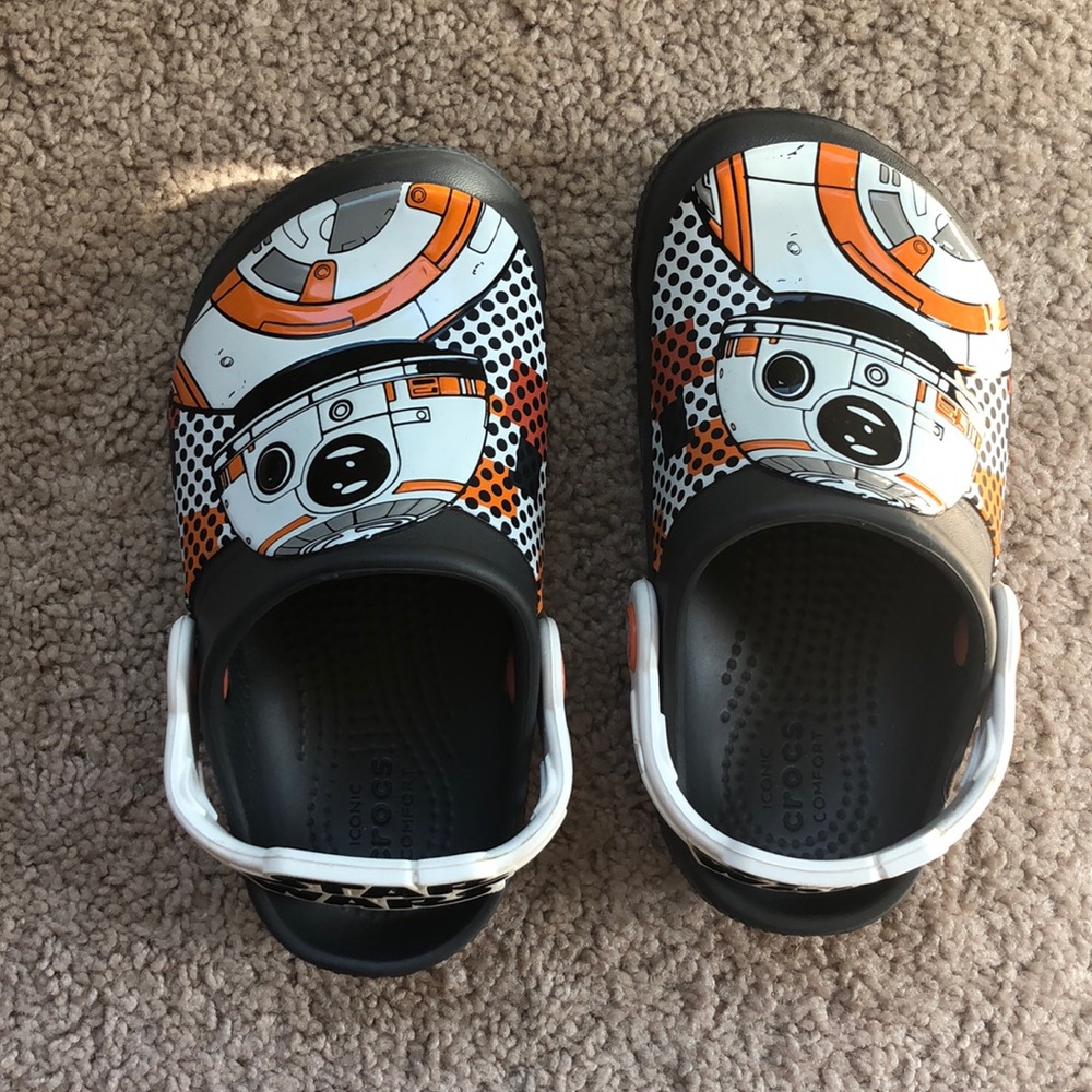 Crocs, size toddler 9